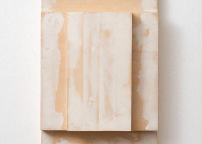 Senza Titolo (Legni), 1992, 22x32x6 cm, multistrato di legno e stucco. (foto Giorgio Benni)